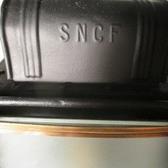 Ancienne lanterne SNCF - 1940 - restaurée et électrifiée