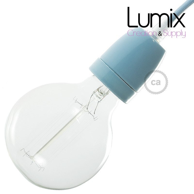 Douille vintage en porcelaine véritable couleur bleu clair Douille vintage en porcelaine véritable couleur bleu clair