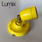 Lampe applique murale orientable en porcelaine Jaune et métal chromé Lampe applique murale orientable en porcelaine Jaune et métal chromé
