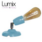 Lampe applique murale orientable en porcelaine bleue et métal chromé Lampe applique murale orientable en porcelaine bleue et métal chromé