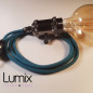 Lampe à suspendre douille vintage métal Perle noire de Tahiti avec interrupteur rotatif intégré et câble bleu lagon Lampe à suspendre douille vintage métal Perle noire de Tahiti avec interrupteur rotatif intégré et câble bleu lagon