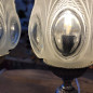 Paire de lampe à poser des année 1950 en métal Régule et verre ornés moulé d'origine - Entièrement restaurée Paire de lampe à poser des année 1950 en métal Régule et verre ornés moulé d'origine - Entièrement restaurée