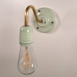 Applique véritable porcelaine verte pastel et tube col de cygne en laiton ciré ou métal vernis Applique véritable porcelaine verte pastel et tube col de cygne en laiton ciré ou métal vernis