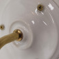 Applique véritable porcelaine blanche et tube col de cygne en laiton ciré ou vieux laiton Applique véritable porcelaine blanche et tube col de cygne en laiton ciré ou vieux laiton