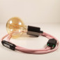 Lampe à suspendre type baladeuse porte-douille métal lisse Perle noire - Câble textile rose Lampe à suspendre type baladeuse porte-douille métal lisse Perle noire - Câble textile rose